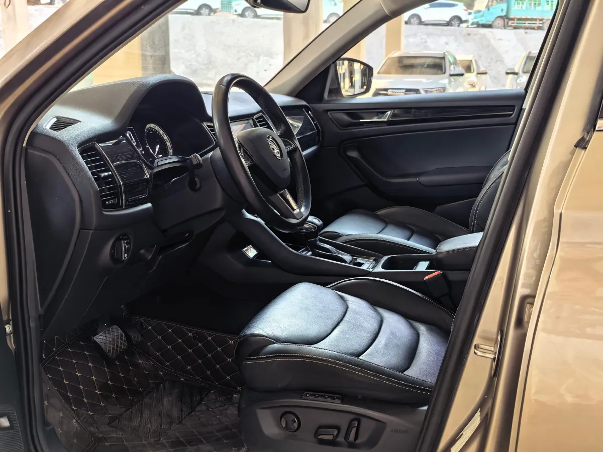 2018 Skoda Kodiak 2.0T 186HP L4 7DCT,autocango,china used car exporter,china ev exporter,chinese used car exporter,chinese used ev exporter