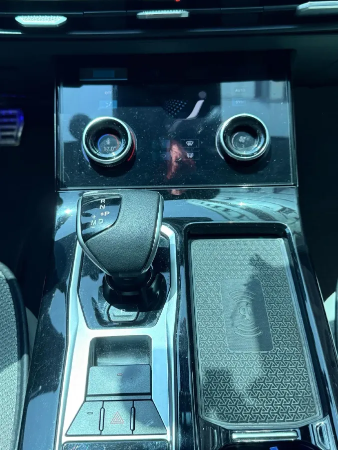 2023 Jetour X70 2.0T 254HP L4 7DCT,autocango,china used car exporter,china ev exporter,chinese used car exporter,chinese used ev exporter