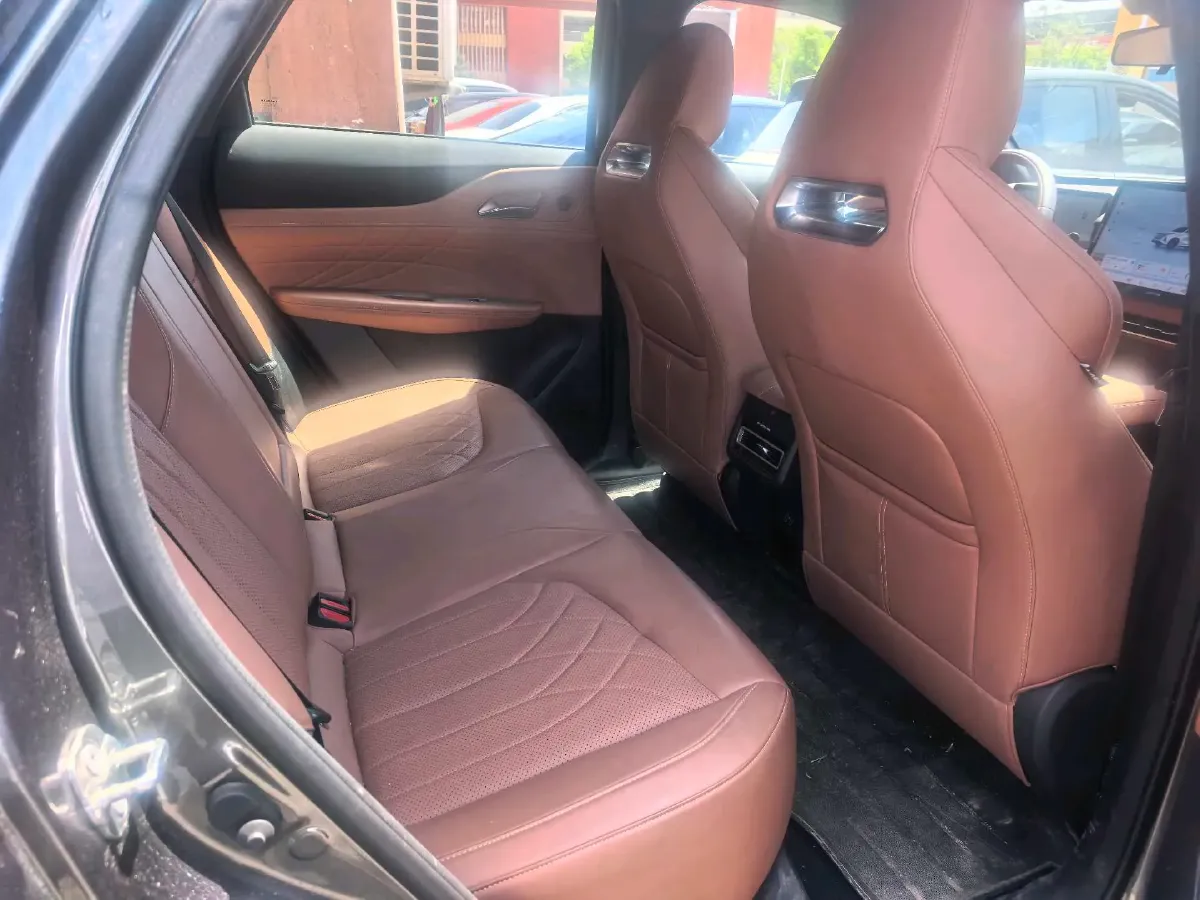 2024 ChangAn UNI-Z 1.5L 98HP L4 E-CVT PHEV 18.4KWH,autocango,china used car exporter,china ev exporter,chinese used car exporter,chinese used ev exporter