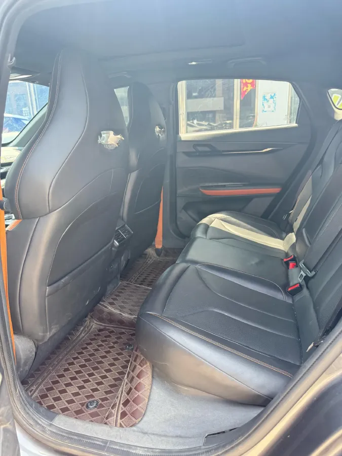 2023 ChangAn UNI-V 1.5T 188HP L4 7DCT,autocango,china used car exporter,china ev exporter,chinese used car exporter,chinese used ev exporter