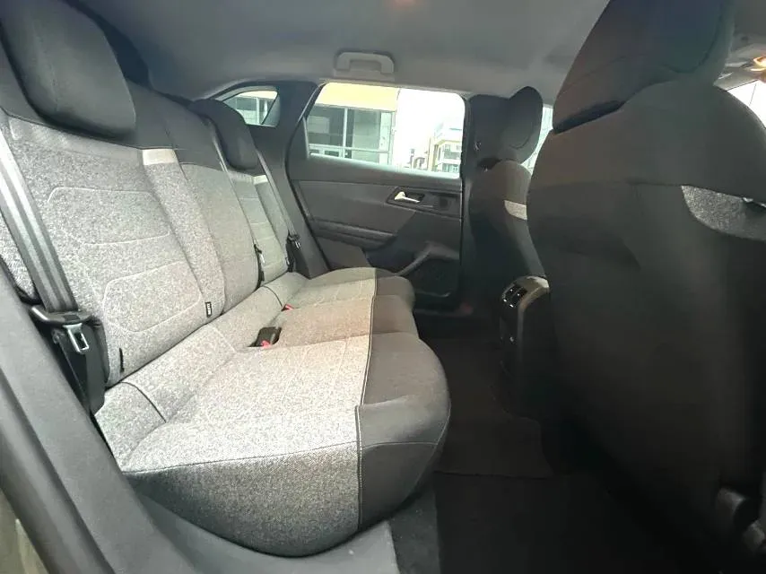 2023 Citroen C5 X 1.6T 175HP L4 8AT,autocango,china used car exporter,china ev exporter,chinese used car exporter,chinese used ev exporter