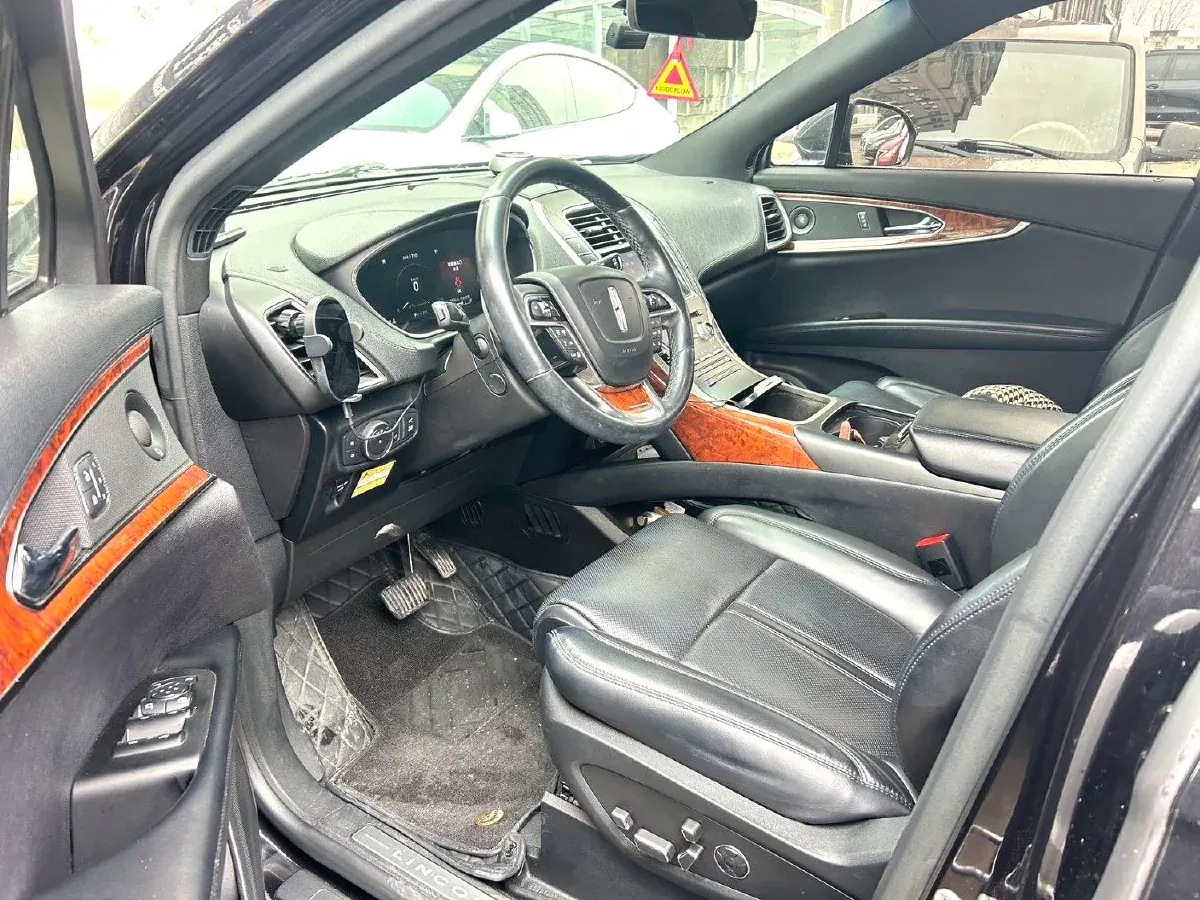 2019 Lincoln Nautilus 2.7T 329HP V6 8AT,autocango,china used car exporter,china ev exporter,chinese used car exporter,chinese used ev exporter