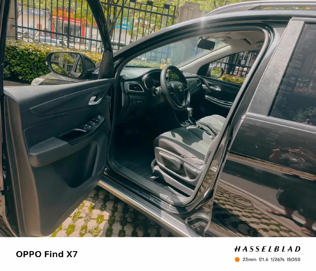 2019 BaoJun 730 1.5T 151HP L4 CVT,autocango,china used car exporter,china ev exporter,chinese used car exporter,chinese used ev exporter