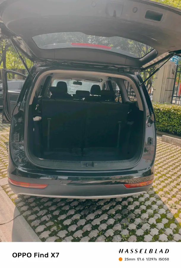 2019 BaoJun 730 1.5T 151HP L4 CVT,autocango,china used car exporter,china ev exporter,chinese used car exporter,chinese used ev exporter