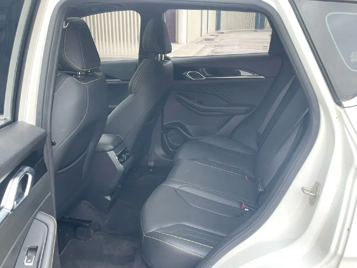 2025 Geely Coolray 1.5T 181HP L4 7DCT,autocango,china used car exporter,china ev exporter,chinese used car exporter,chinese used ev exporter