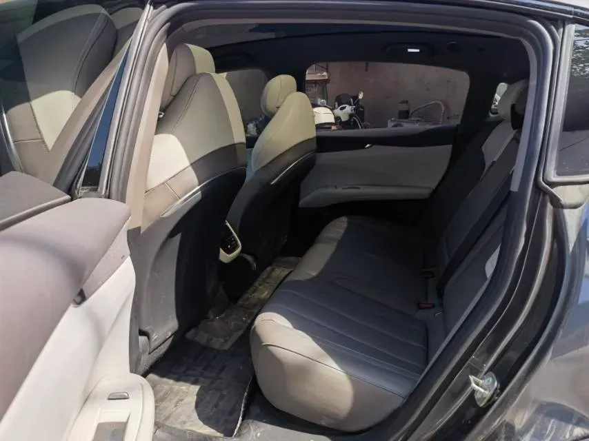 2025 Deepal L07 BEV 56.12KWH,autocango,china used car exporter,china ev exporter,chinese used car exporter,chinese used ev exporter