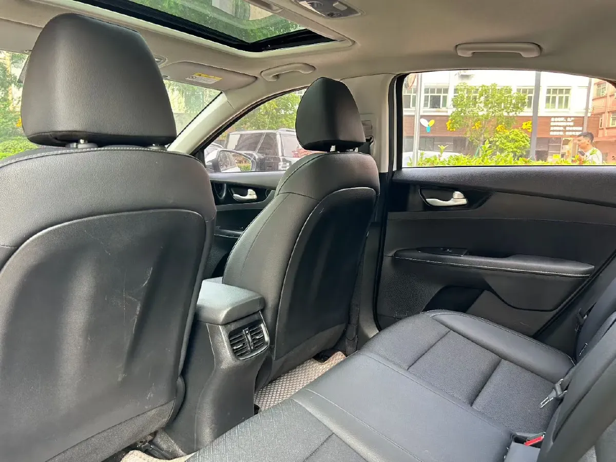 2021 Kia K3 1.5L 115HP L4 CVT,autocango,china used car exporter,china ev exporter,chinese used car exporter,chinese used ev exporter