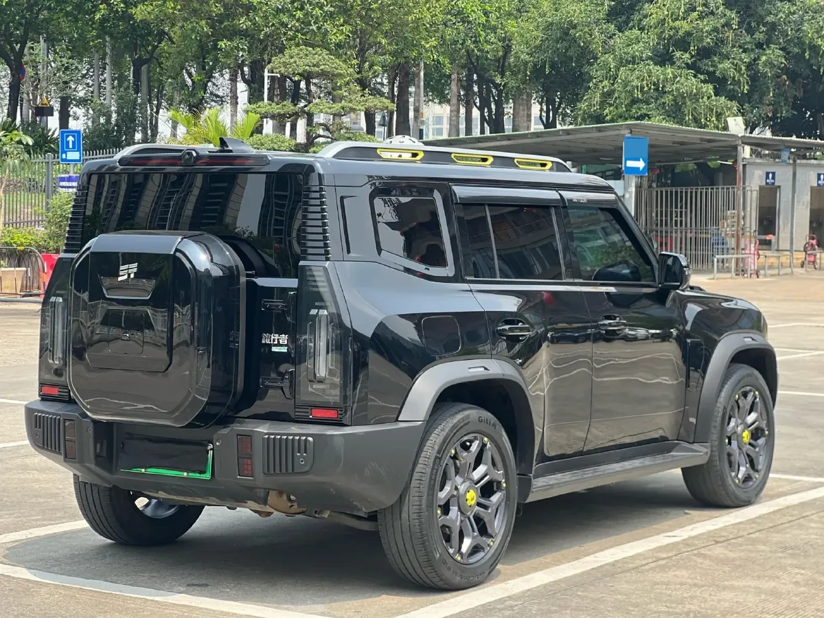 2024 Jetour ShanHai TravellerC-DM 1.5T 156HP L4 3DHT PHEV 43.24KWH,autocango,china used car exporter,china ev exporter,chinese used car exporter,chinese used ev exporter