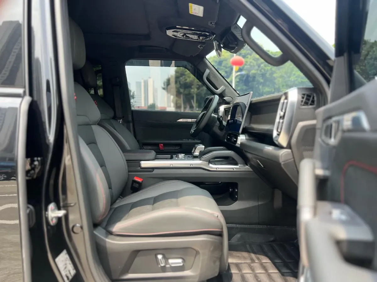 2024 Jetour ShanHai TravellerC-DM 1.5T 156HP L4 3DHT PHEV 43.24KWH,autocango,china used car exporter,china ev exporter,chinese used car exporter,chinese used ev exporter