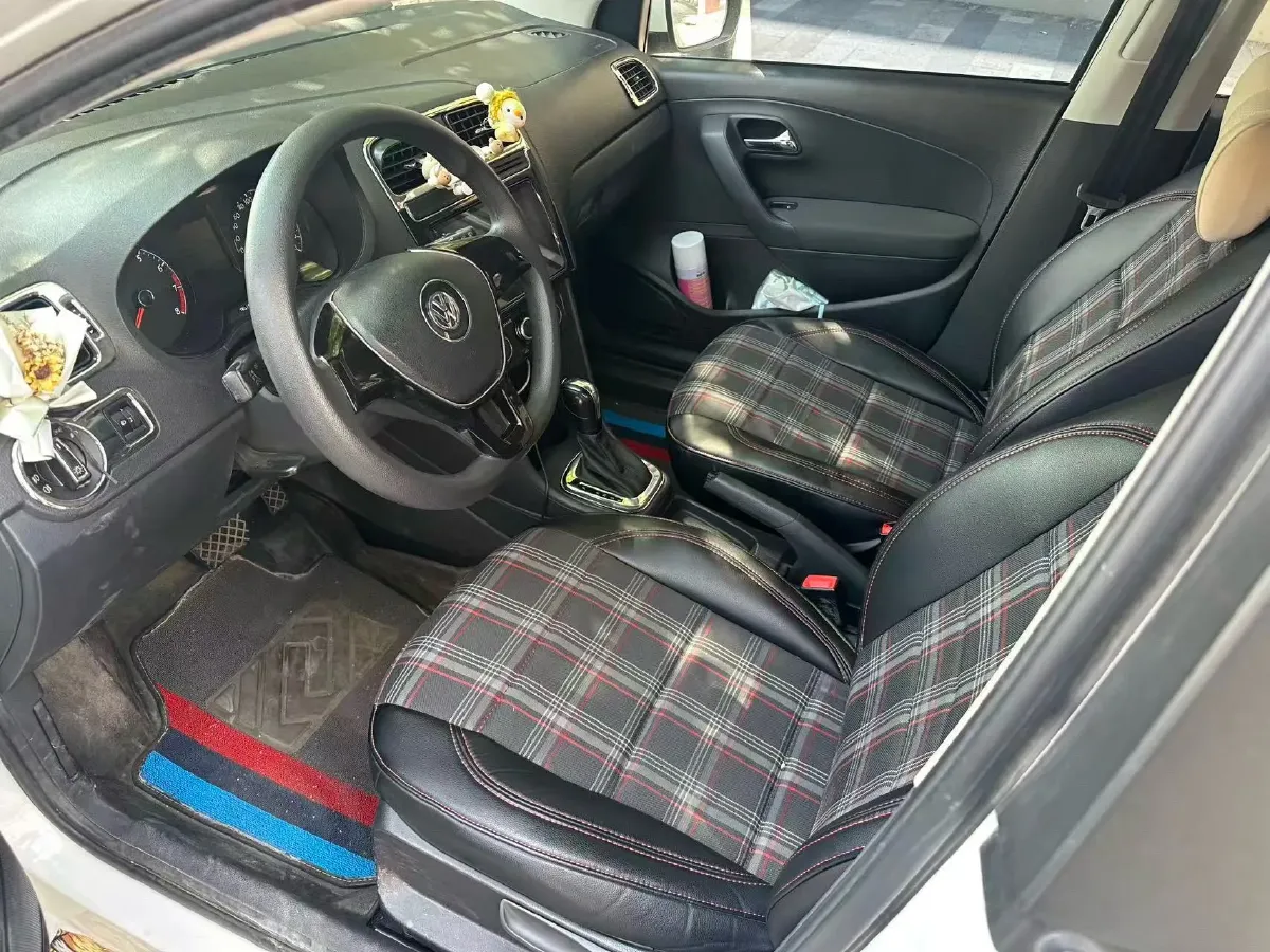 2016 Volkswagen Polo 1.4L 90HP L4 6AT,autocango,china used car exporter,china ev exporter,chinese used car exporter,chinese used ev exporter