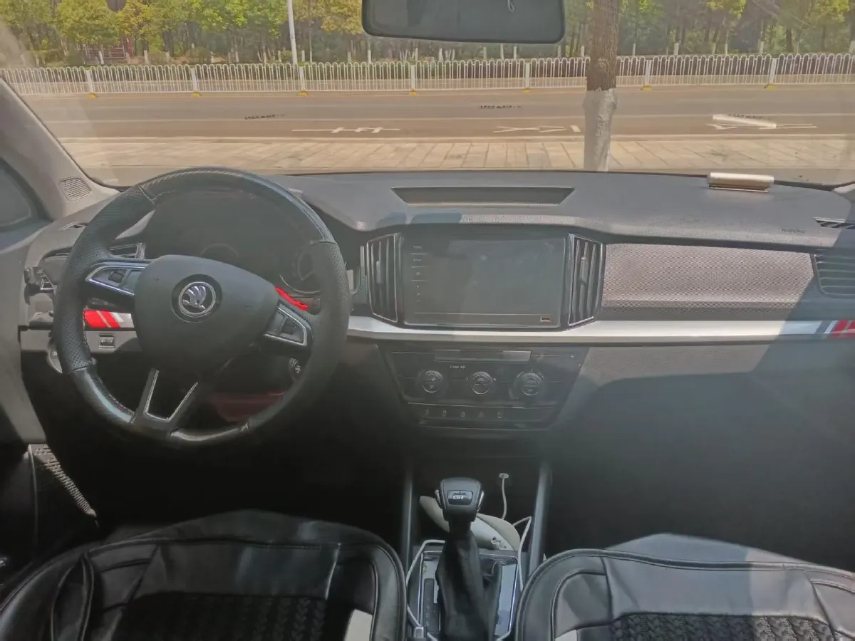 2023 Skoda Kamiq 1.5L 112HP L4 6AT,autocango,china used car exporter,china ev exporter,chinese used car exporter,chinese used ev exporter