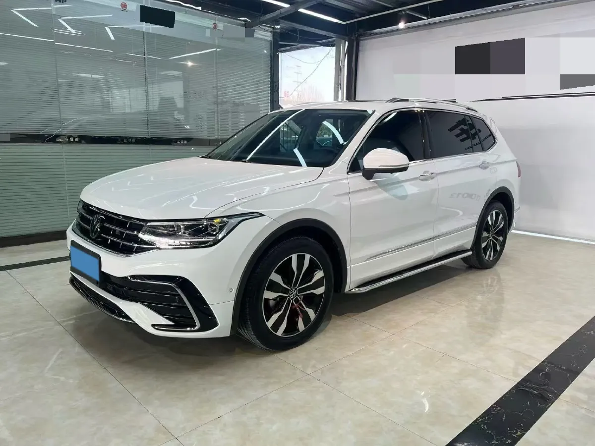 2025 Volkswagen Tiguan L 2.0T 186HP L4 7DCT,autocango,china used car exporter,china ev exporter,chinese used car exporter,chinese used ev exporter