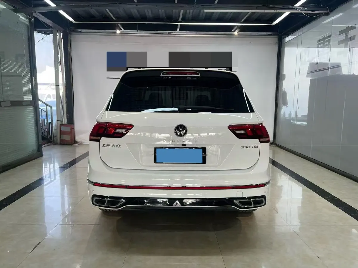 2025 Volkswagen Tiguan L 2.0T 186HP L4 7DCT,autocango,china used car exporter,china ev exporter,chinese used car exporter,chinese used ev exporter