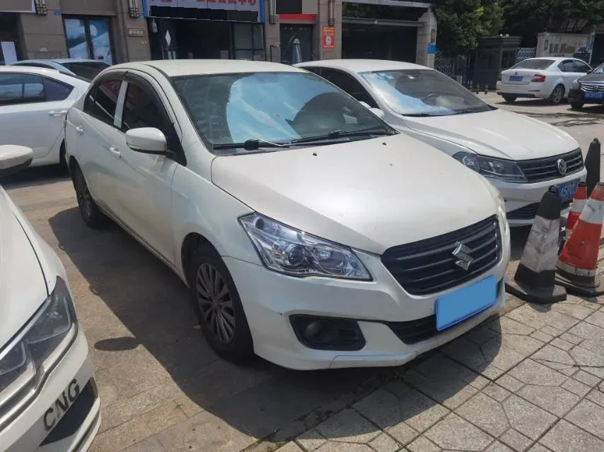 2017 Suzuki SX4 S-Cross 1.6L 122HP L4 5MT,autocango,china used car exporter,china ev exporter,chinese used car exporter,chinese used ev exporter