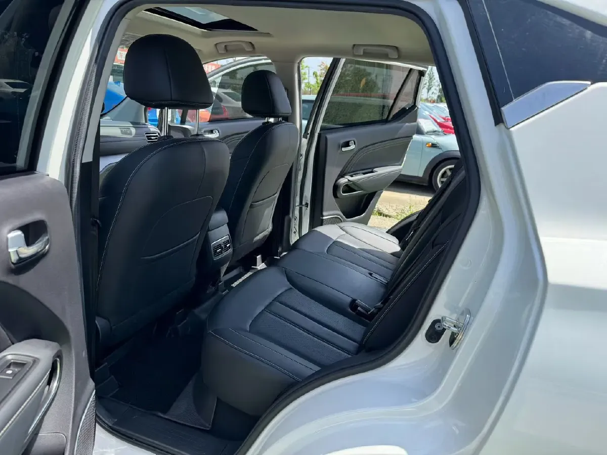 2021 GAC Trumpchi GS3 1.5T 169HP L4 6AT,autocango,china used car exporter,china ev exporter,chinese used car exporter,chinese used ev exporter