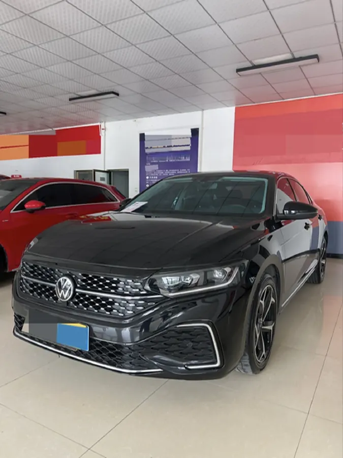 2023 Volkswagen Passat 2.0T 186HP L4 7DCT,autocango,china used car exporter,china ev exporter,chinese used car exporter,chinese used ev exporter