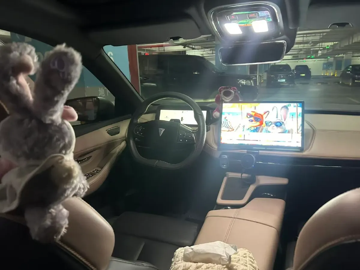 2022 DongFeng Forthing LingZhi EV BEV 68.4KWH,autocango,china used car exporter,china ev exporter,chinese used car exporter,chinese used ev exporter