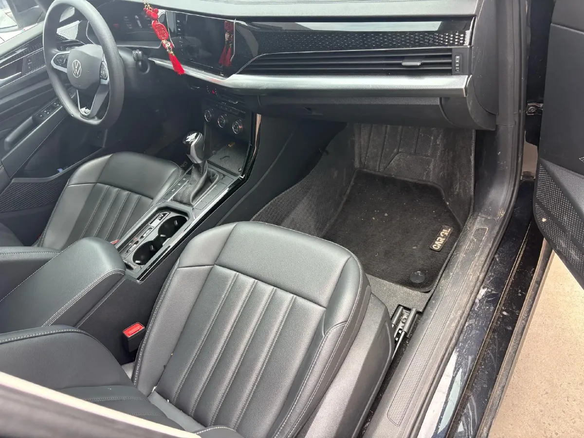 2024 Volkswagen Passat 1.4T 150HP L4 7DCT,autocango,china used car exporter,china ev exporter,chinese used car exporter,chinese used ev exporter