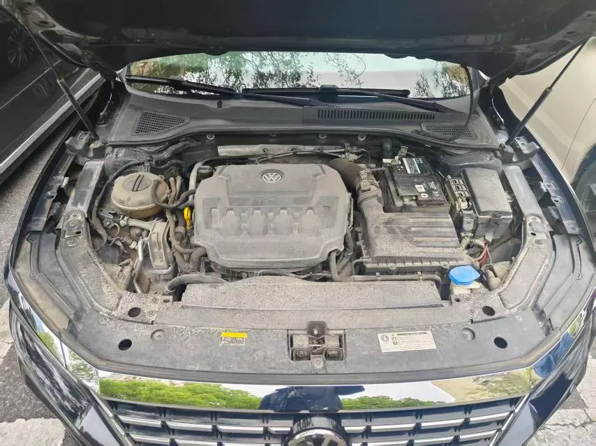 2019 Volvo V40 1.5T 152HP L4 6AT,autocango,china used car exporter,china ev exporter,chinese used car exporter,chinese used ev exporter