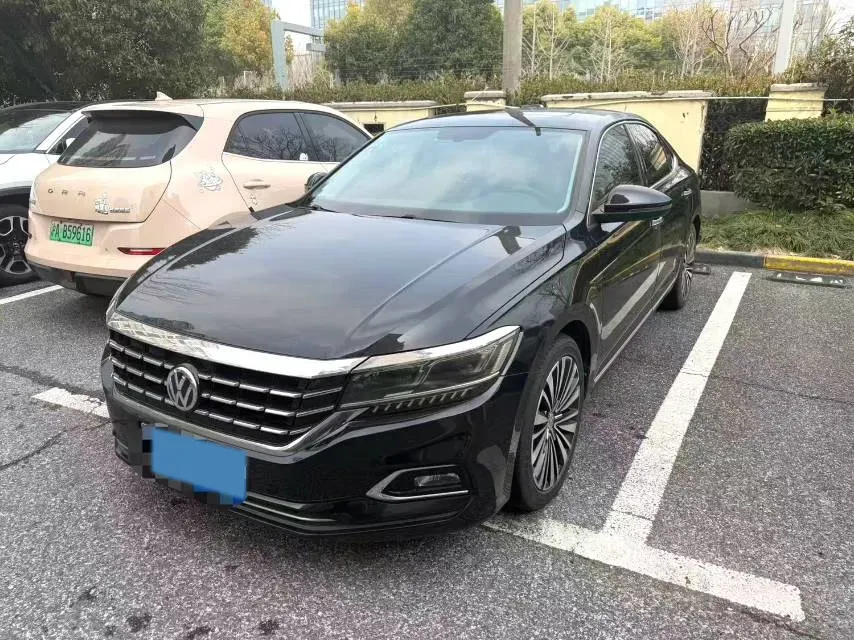 2019 Volvo V40 1.5T 152HP L4 6AT,autocango,china used car exporter,china ev exporter,chinese used car exporter,chinese used ev exporter