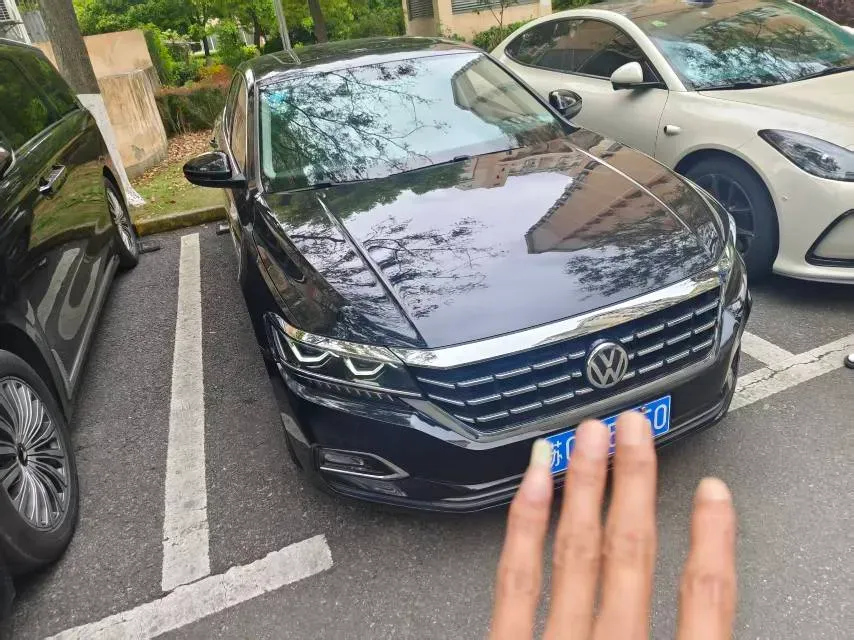 2019 Volvo V40 1.5T 152HP L4 6AT,autocango,china used car exporter,china ev exporter,chinese used car exporter,chinese used ev exporter