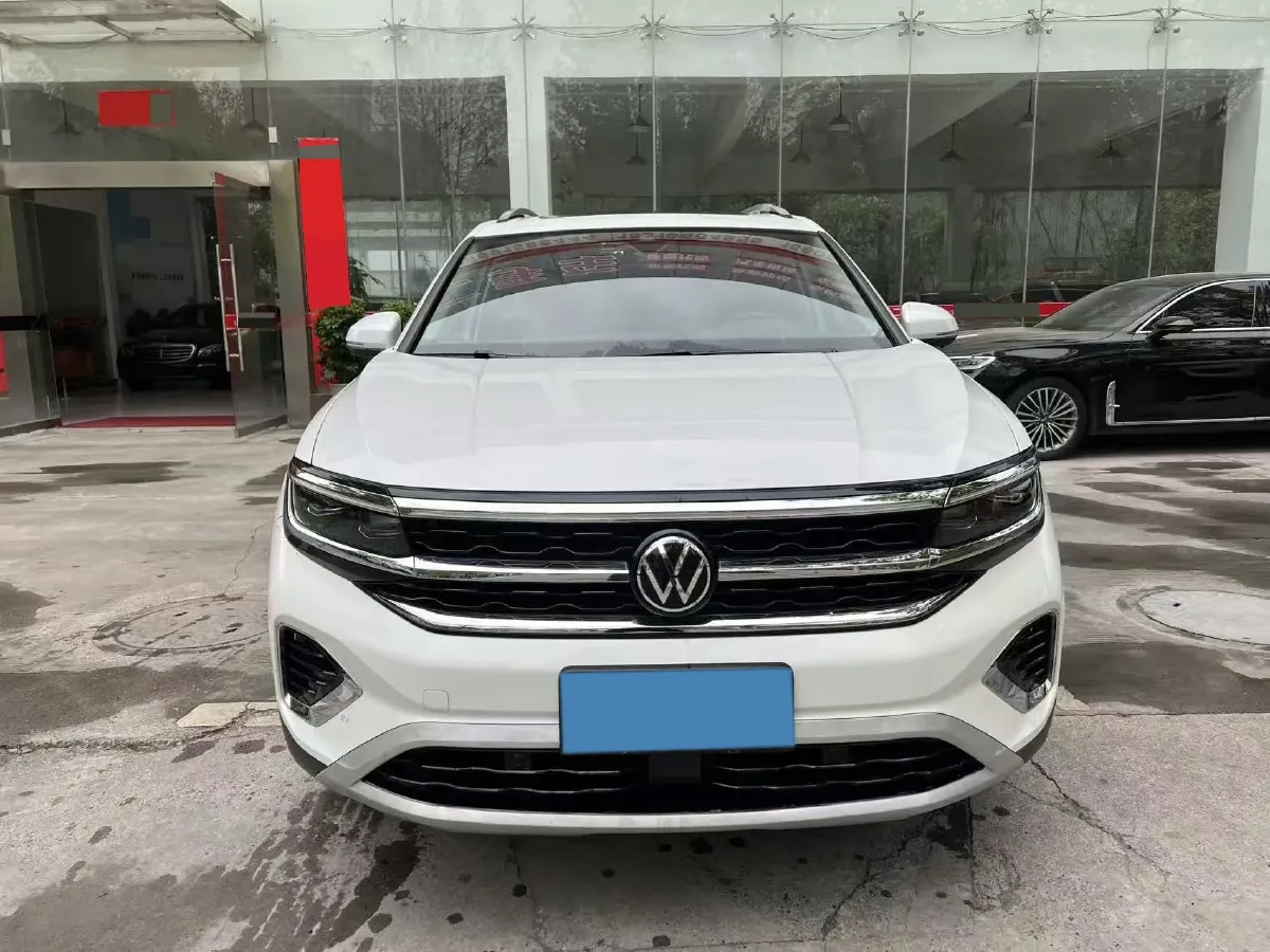 2022 Volkswagen Talagon 2.0T 220HP L4 7DCT,autocango,china used car exporter,china ev exporter,chinese used car exporter,chinese used ev exporter
