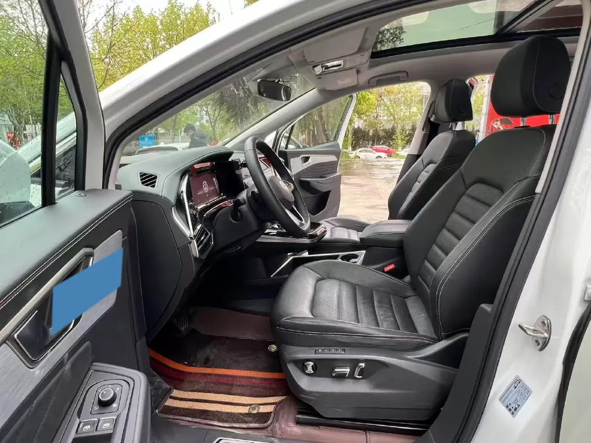 2022 Volkswagen Talagon 2.0T 220HP L4 7DCT,autocango,china used car exporter,china ev exporter,chinese used car exporter,chinese used ev exporter