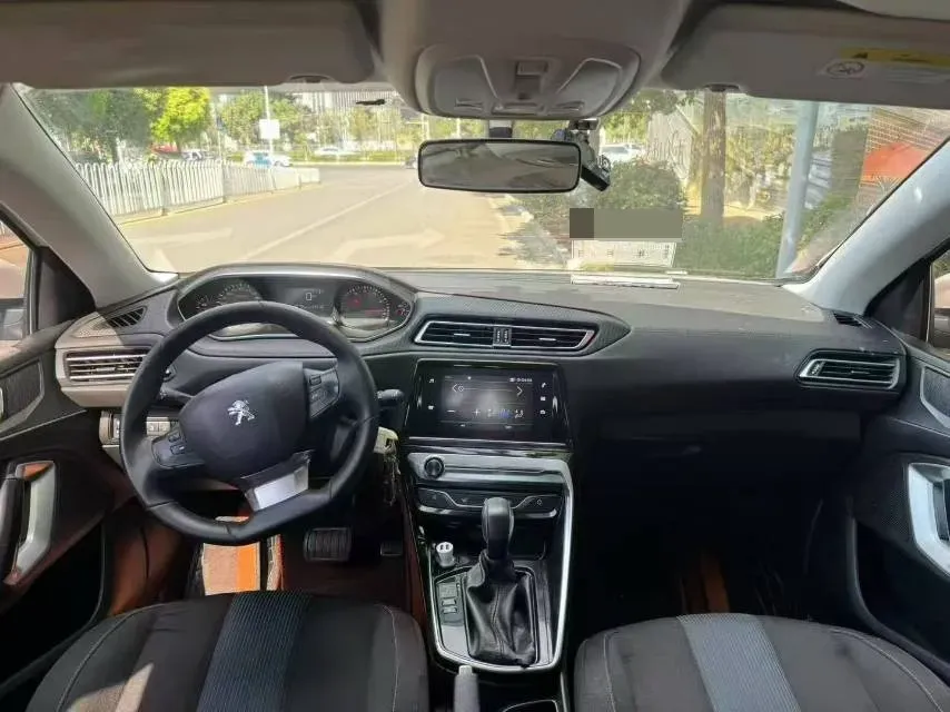2018 Peugeot 308 1.6L 117HP L4 6AT,autocango,china used car exporter,china ev exporter,chinese used car exporter,chinese used ev exporter