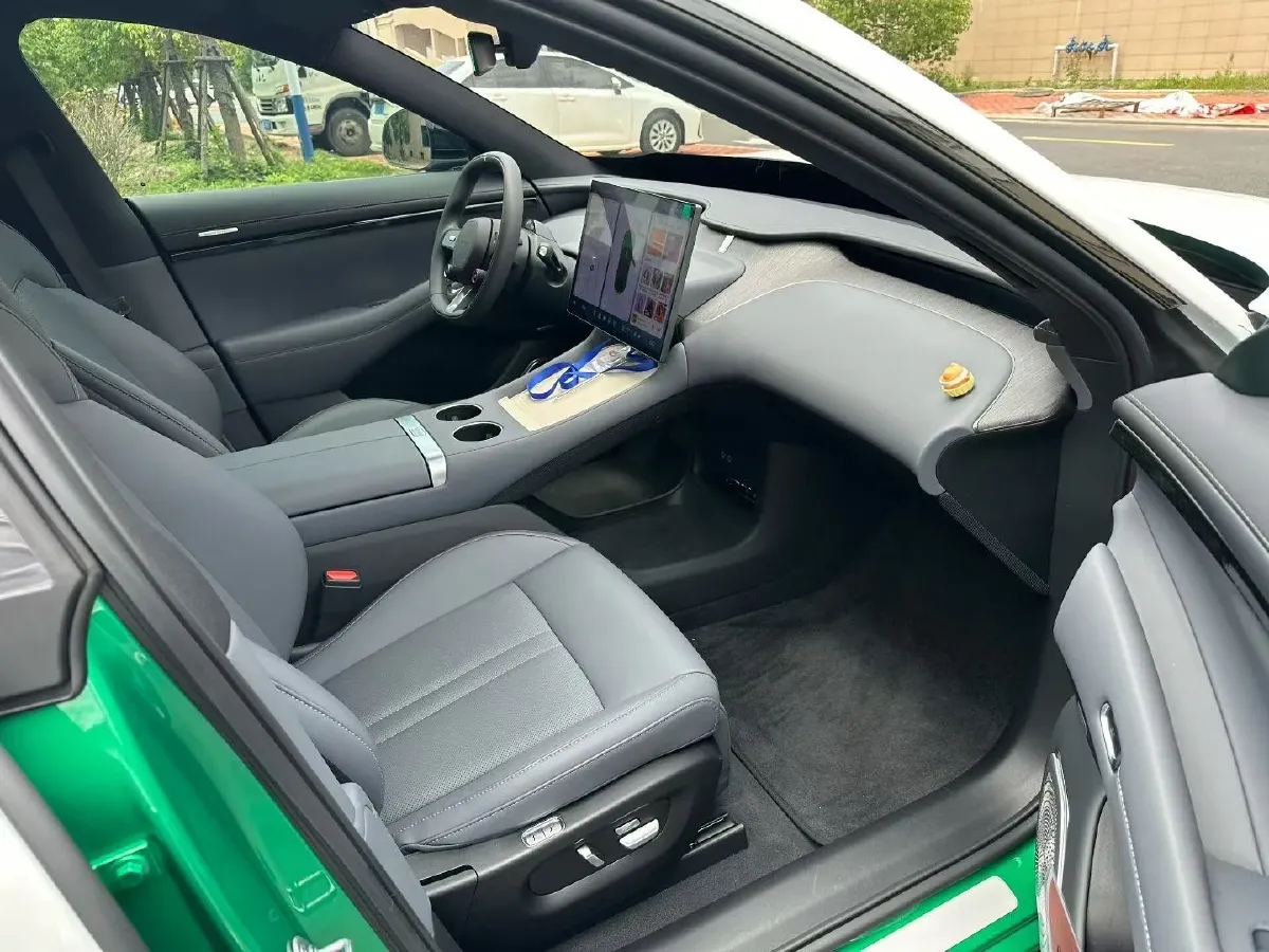 2025 MI YU7 BEV 96.3KWH,autocango,china used car exporter,china ev exporter,chinese used car exporter,chinese used ev exporter