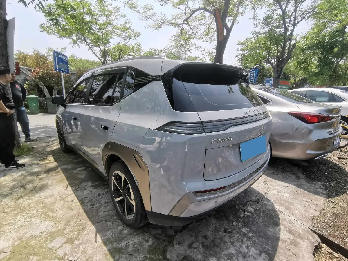 2024 Leapmotor C11 1.5L 95HP L4 REEV 43.74KWH,autocango,china used car exporter,china ev exporter,chinese used car exporter,chinese used ev exporter
