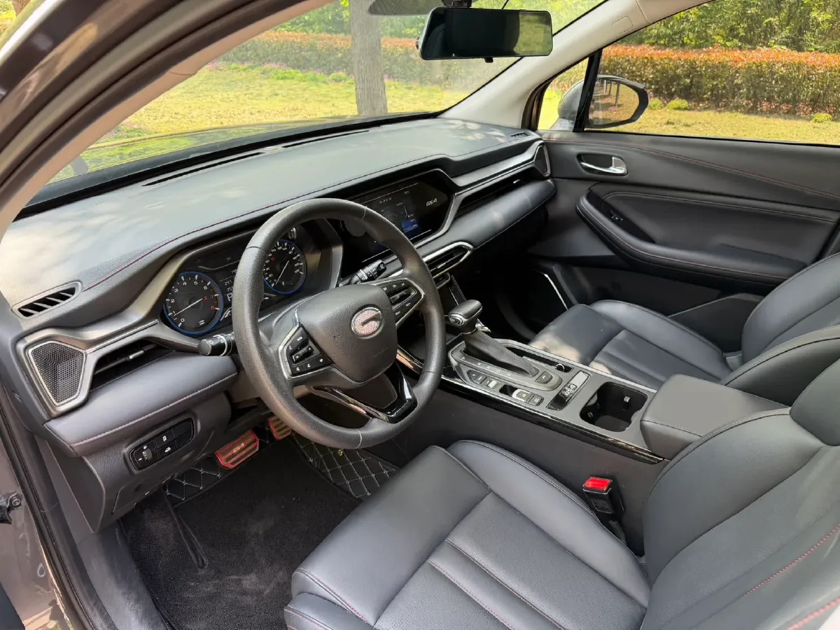 2021 GAC Trumpchi GS4 1.5T 169HP L4 6AT,autocango,china used car exporter,china ev exporter,chinese used car exporter,chinese used ev exporter