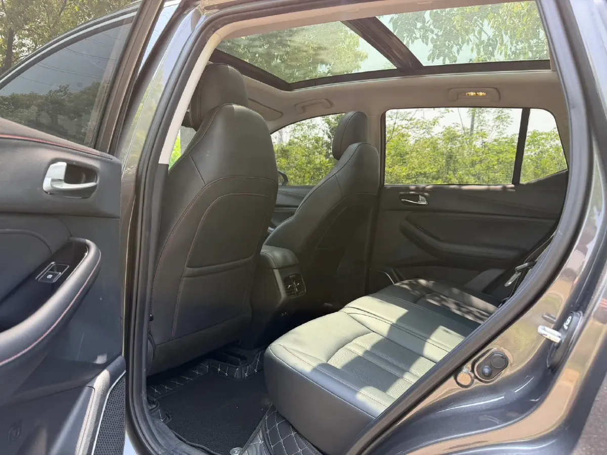 2021 GAC Trumpchi GS4 1.5T 169HP L4 6AT,autocango,china used car exporter,china ev exporter,chinese used car exporter,chinese used ev exporter