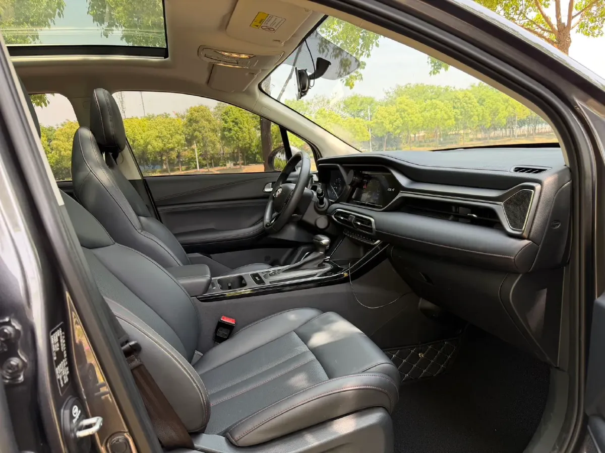 2021 GAC Trumpchi GS4 1.5T 169HP L4 6AT,autocango,china used car exporter,china ev exporter,chinese used car exporter,chinese used ev exporter