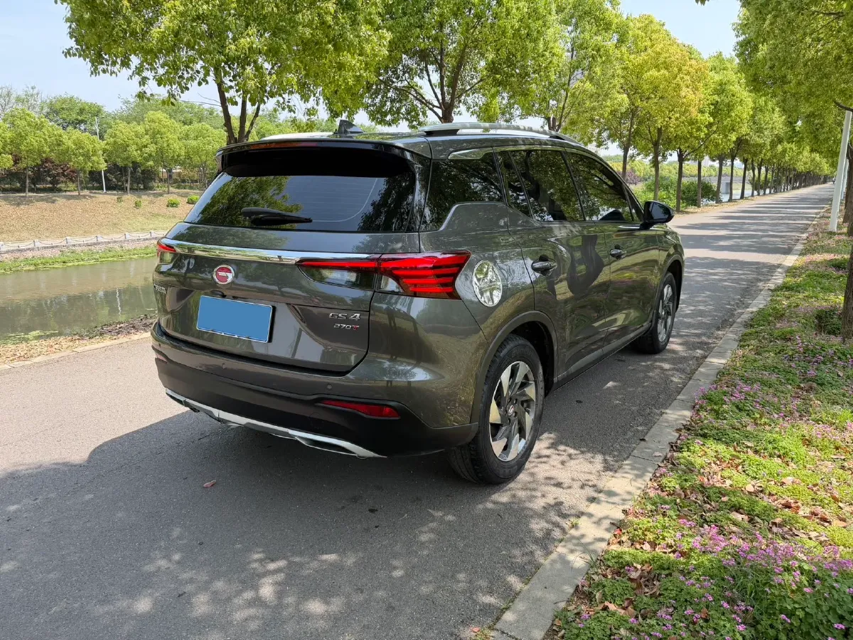 2021 GAC Trumpchi GS4 1.5T 169HP L4 6AT,autocango,china used car exporter,china ev exporter,chinese used car exporter,chinese used ev exporter