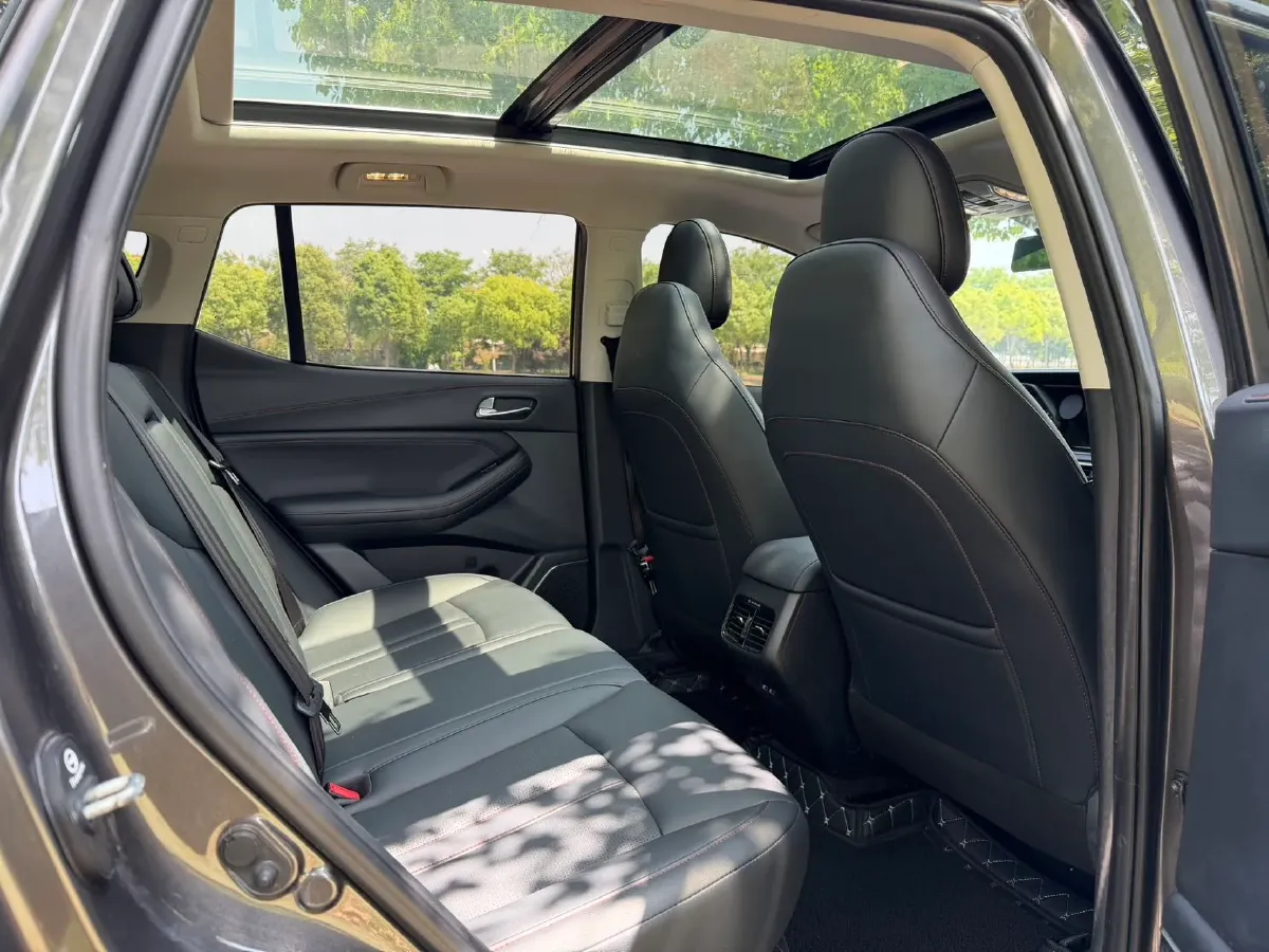 2021 GAC Trumpchi GS4 1.5T 169HP L4 6AT,autocango,china used car exporter,china ev exporter,chinese used car exporter,chinese used ev exporter