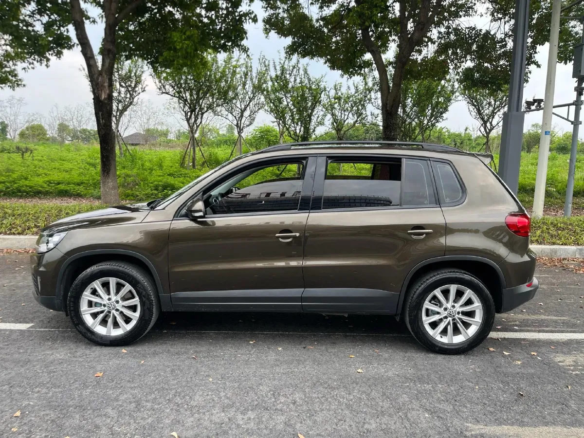 2017 Haval H9 2.0T 190HP L4 8AT,autocango,china used car exporter,china ev exporter,chinese used car exporter,chinese used ev exporter