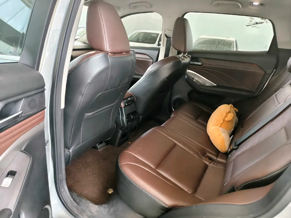 2018 WEY VV6 2.0T 197HP L4 7DCT,autocango,china used car exporter,china ev exporter,chinese used car exporter,chinese used ev exporter