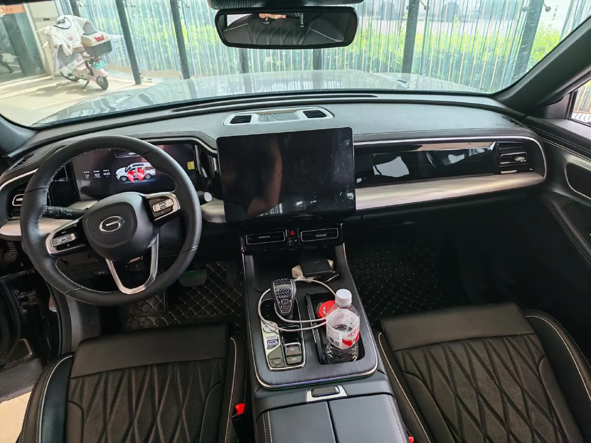 2024 GAC Trumpchi GS8 2.0T 252HP L4 8AT,autocango,china used car exporter,china ev exporter,chinese used car exporter,chinese used ev exporter