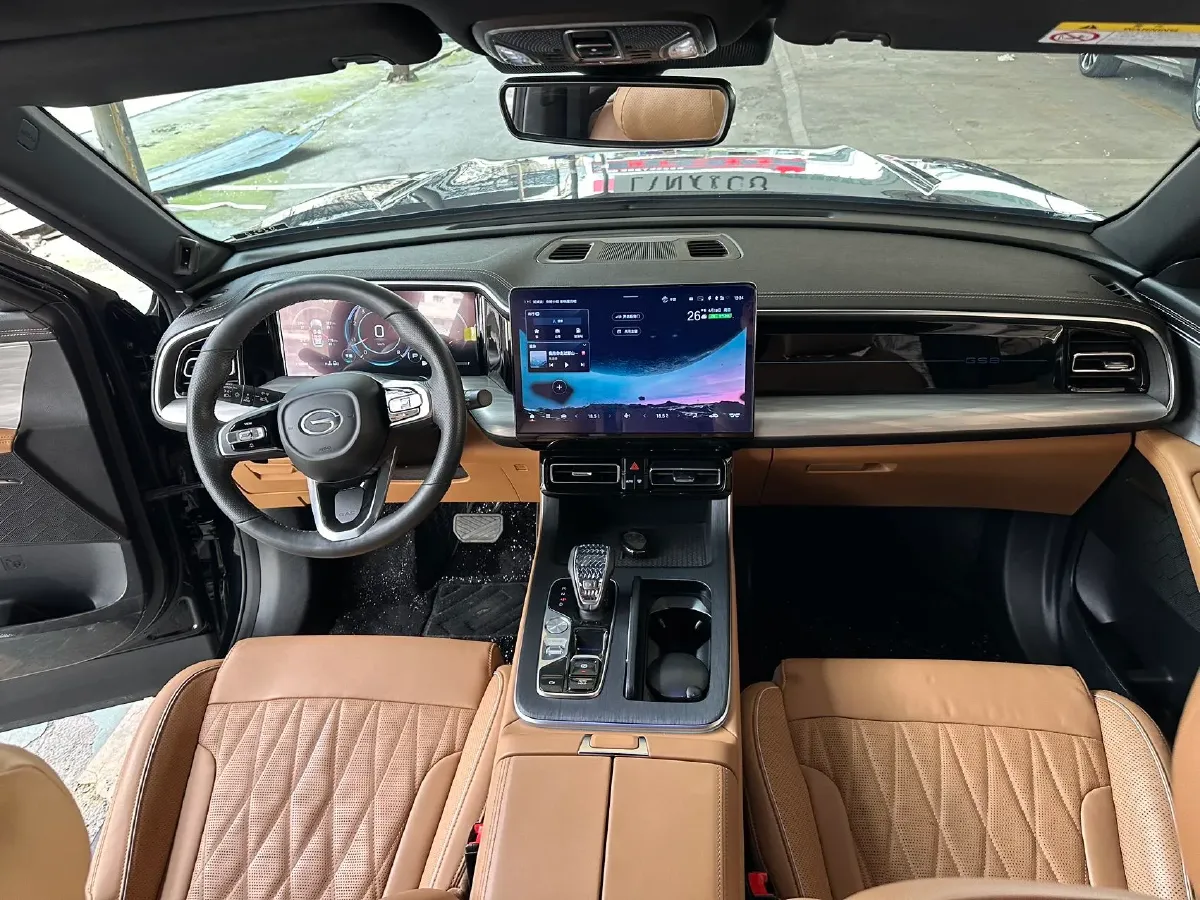 2024 GAC Trumpchi GS8 2.0T 252HP L4 8AT,autocango,china used car exporter,china ev exporter,chinese used car exporter,chinese used ev exporter