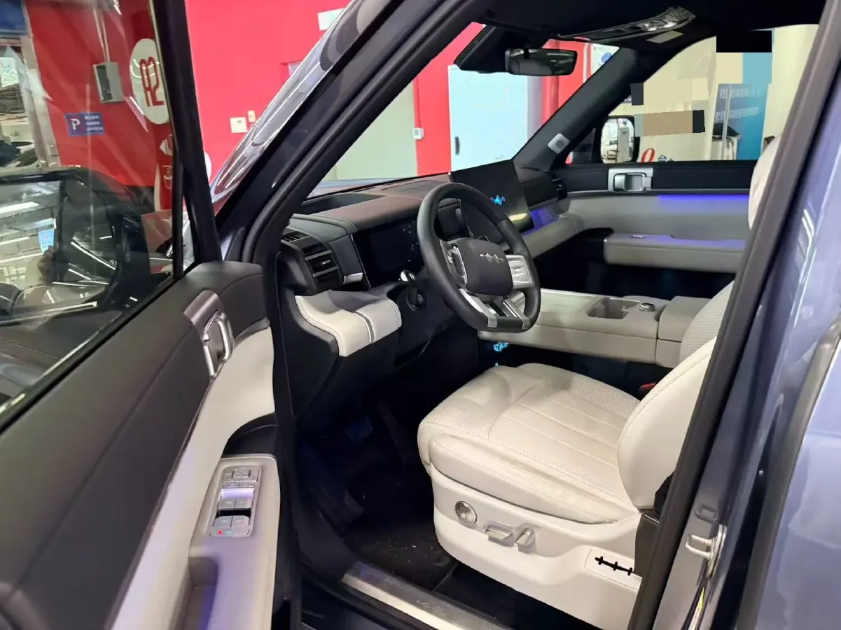 2025 FangChengBao Tai 7 1.5T 156HP L4 E-CVT PHEV,autocango,china used car exporter,china ev exporter,chinese used car exporter,chinese used ev exporter