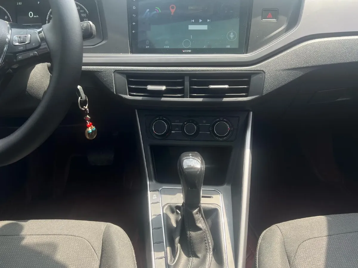 2019 Volkswagen Polo 1.5L 113HP L4 6AT,autocango,china used car exporter,china ev exporter,chinese used car exporter,chinese used ev exporter