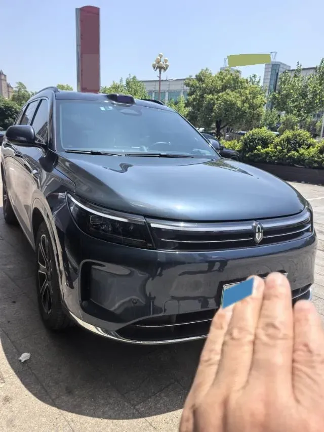 2024 AITO AITO M7 1.5T 152HP L4 REEV 42KWH,autocango,china used car exporter,china ev exporter,chinese used car exporter,chinese used ev exporter