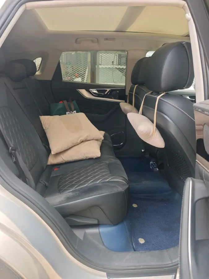 2019 HongQi HS5 2.0T 224HP L4 6AT,autocango,china used car exporter,china ev exporter,chinese used car exporter,chinese used ev exporter