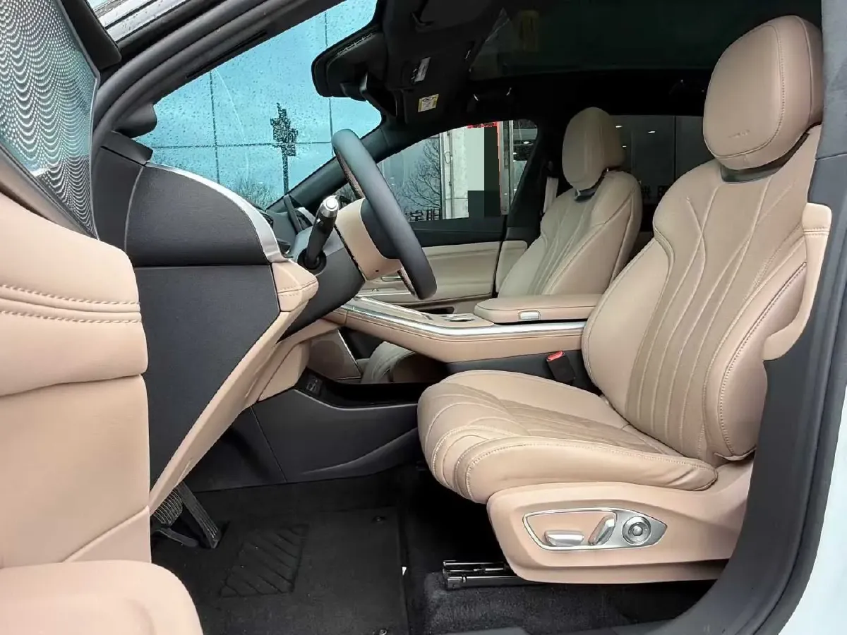 2025 Xpeng G9 BEV 93.1KWH,autocango,china used car exporter,china ev exporter,chinese used car exporter,chinese used ev exporter