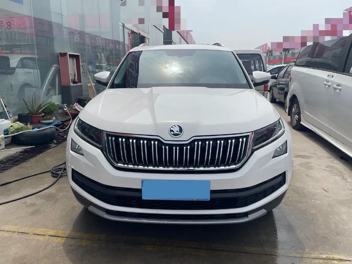2018 Skoda Kodiak 2.0T 186HP L4 7DCT,autocango,china used car exporter,china ev exporter,chinese used car exporter,chinese used ev exporter