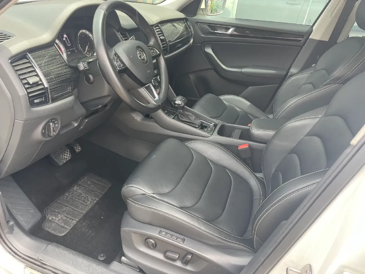 2018 Skoda Kodiak 2.0T 186HP L4 7DCT,autocango,china used car exporter,china ev exporter,chinese used car exporter,chinese used ev exporter