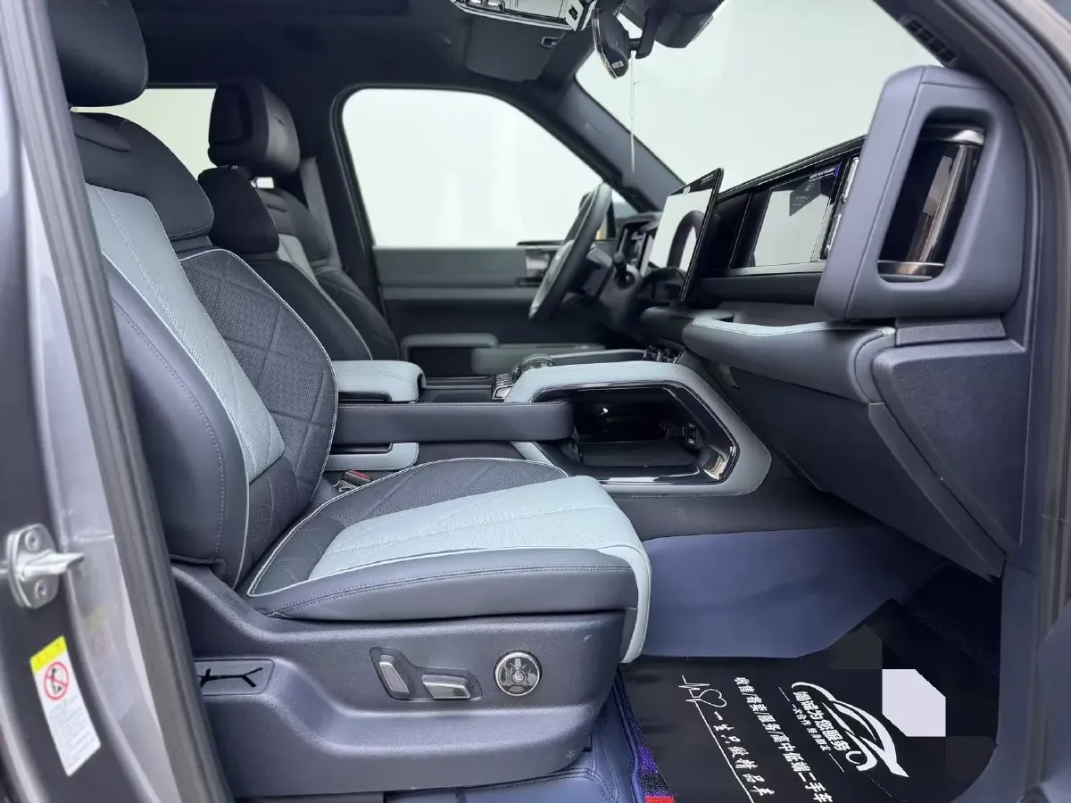 2023 FangChengBao Bao 5 1.5T 194HP L4 E-CVT PHEV 31.8KWH,autocango,china used car exporter,china ev exporter,chinese used car exporter,chinese used ev exporter