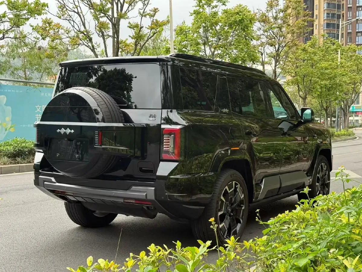 2025 FangChengBao Bao 8 2.0T 245HP L4 E-CVT PHEV 36.8KWH,autocango,china used car exporter,china ev exporter,chinese used car exporter,chinese used ev exporter