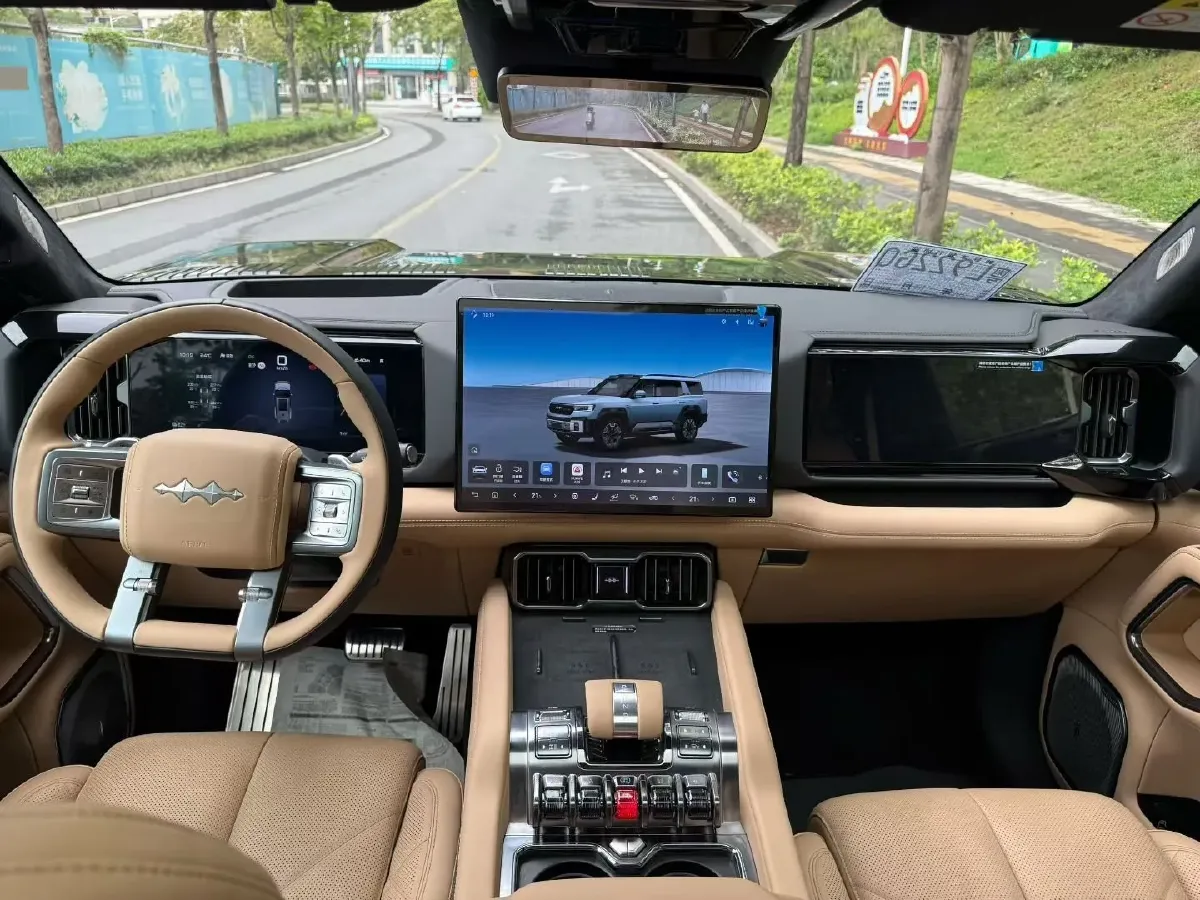 2025 FangChengBao Bao 8 2.0T 245HP L4 E-CVT PHEV 36.8KWH,autocango,china used car exporter,china ev exporter,chinese used car exporter,chinese used ev exporter