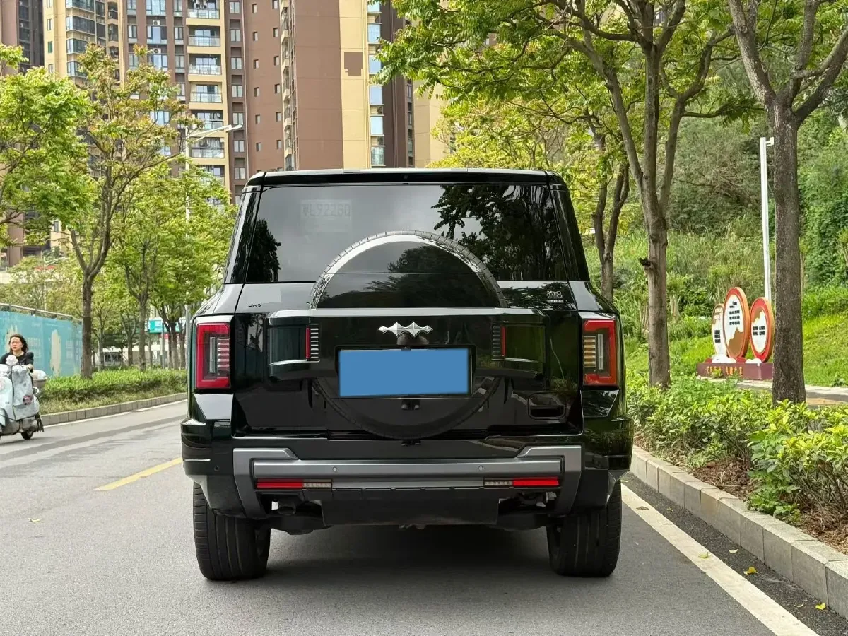 2025 FangChengBao Bao 8 2.0T 245HP L4 E-CVT PHEV 36.8KWH,autocango,china used car exporter,china ev exporter,chinese used car exporter,chinese used ev exporter
